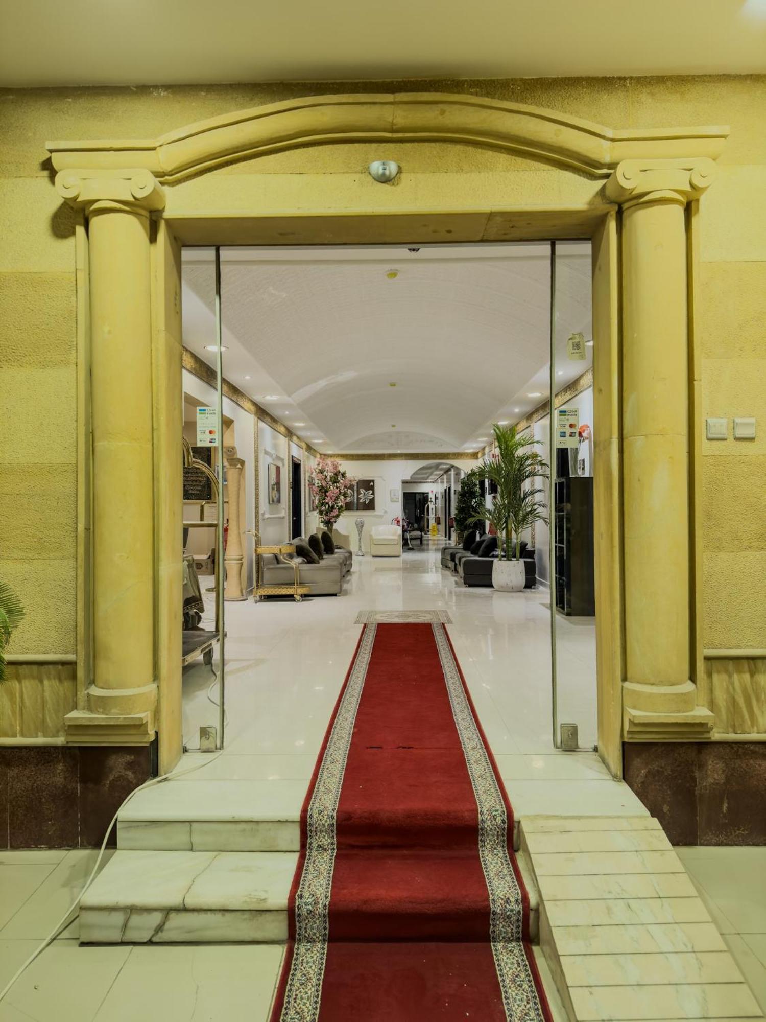 Comfort Inn Al Taawon - Family Only Riad Exterior foto