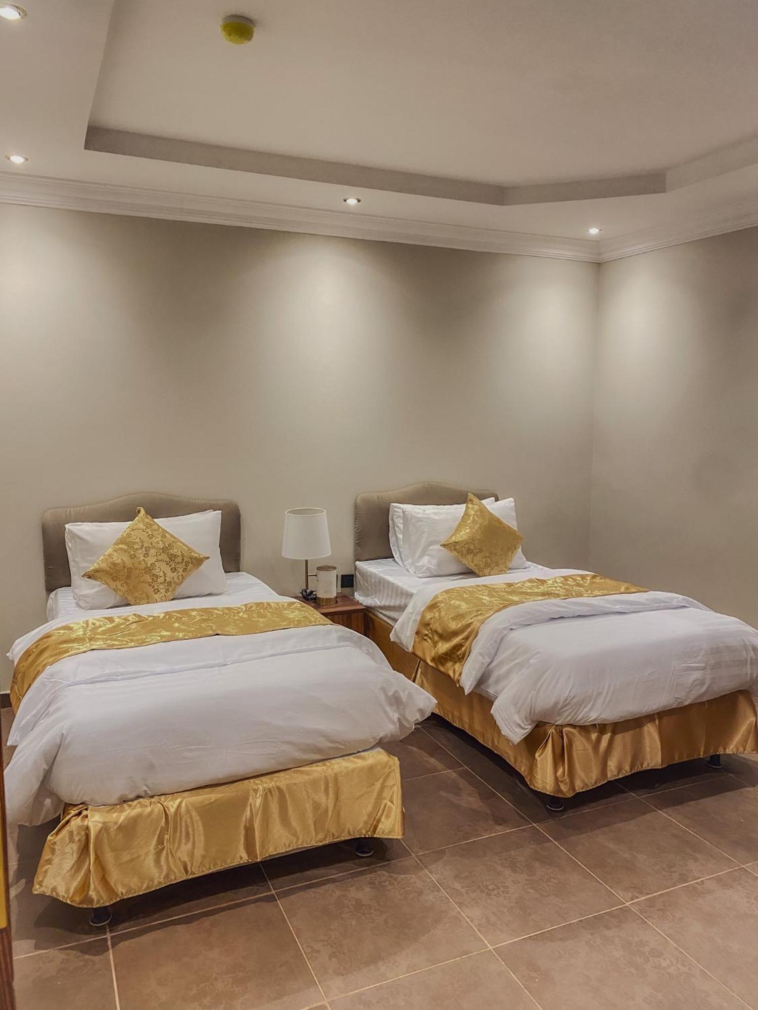 Comfort Inn Al Taawon - Family Only Riad Exterior foto
